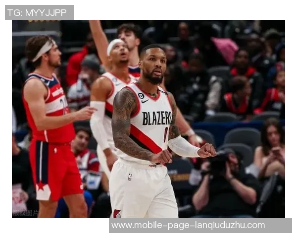 斯普利特强调老将利拉德与霍勒迪在更衣室的重要性及其受欢迎程度 斯普利特强调老将利拉德与霍勒迪在更衣室的重要性及其受欢迎程度