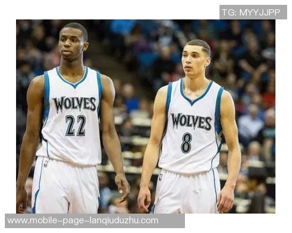 桑德斯表现出色场均105分36板22助有望入选最佳新秀阵容