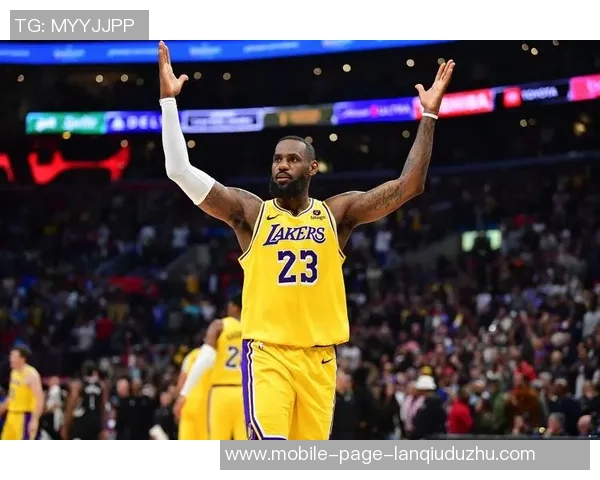 詹姆斯本季球衣将加特制补丁庆祝生涯第23季成就 詹姆斯本季球衣将加特制补丁庆祝生涯第23季成就